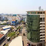 Austin Home Apartment Sky Center - Near Tan Son Nhat Airport