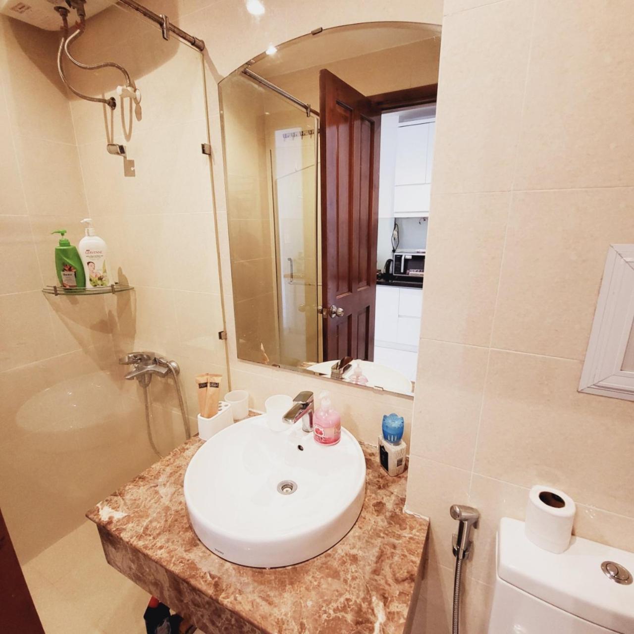 Apartment Austin Sky Center - Near Tan Son Nhat Airport *
